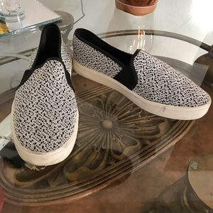 Vince Size 7 Women